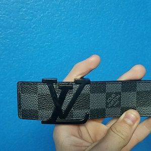 Lois vutton belt